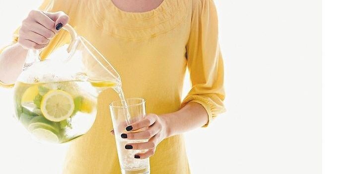 air lemon membantu membersihkan badan